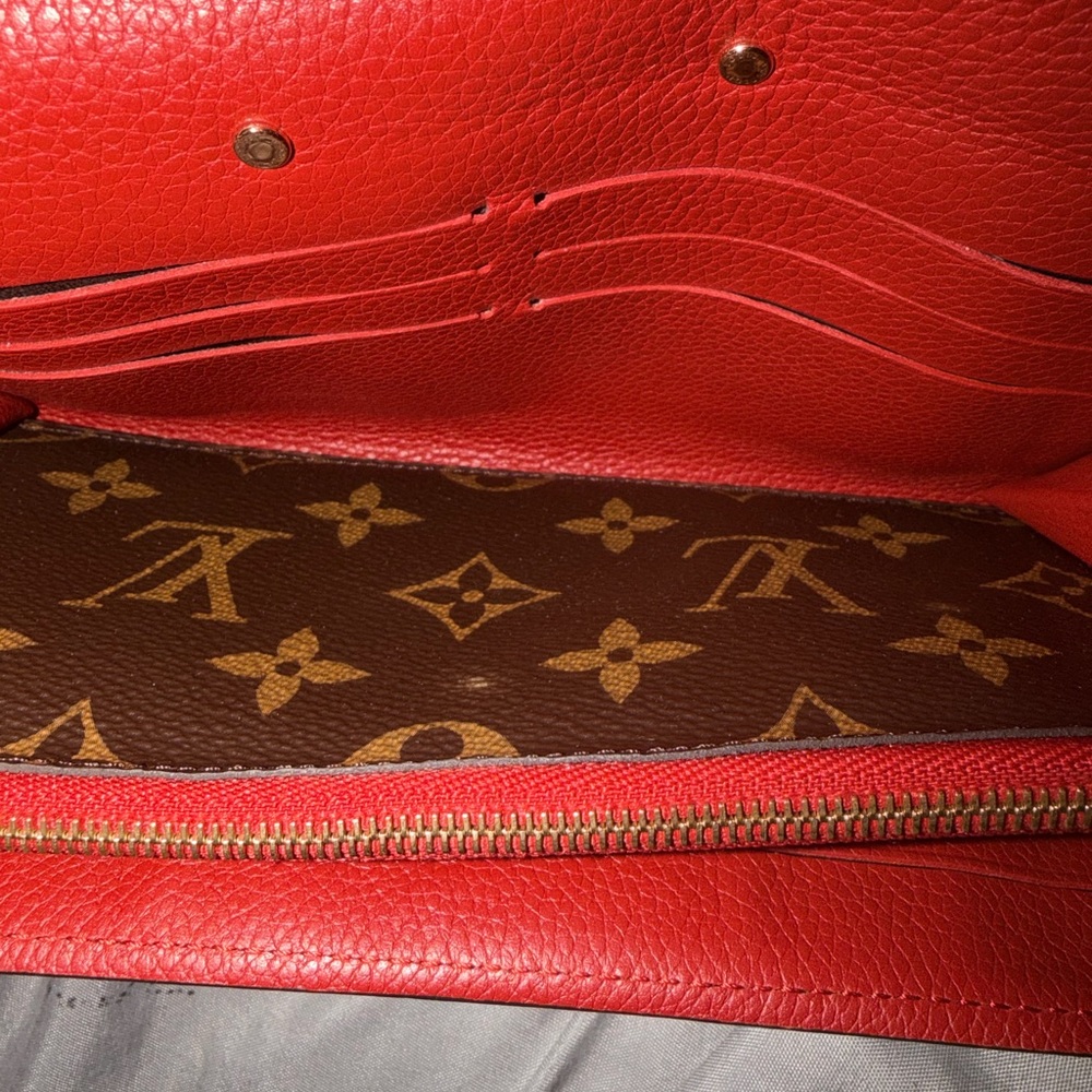 LOUIS VUITTON PALLAS GOLD CHAIN MONOGRAM WALLET - Picture 8 of 12